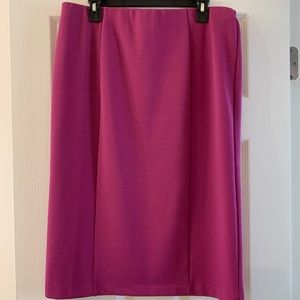 Fuchsia women’s skirt